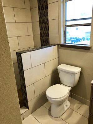 Before & After Bathroom Remodel in Houston, TX (6)