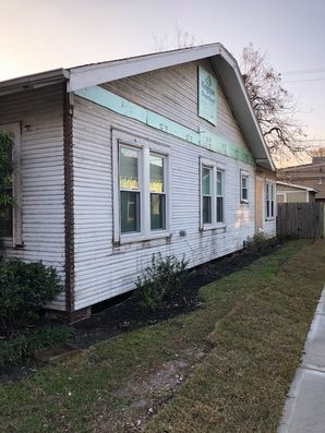 Before & After Exterior Painting in Houston, TX (The Heights) (1)