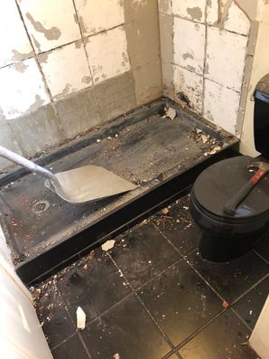 Before & After Bathroom Remodel in Houston, TX (2)