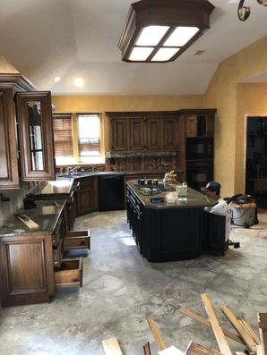 Before & After Cabinet Painting in Huston, TX (3)