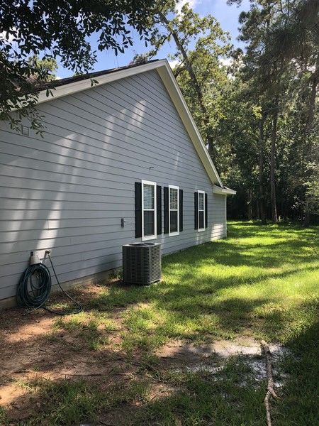 Before & After Exterior Painting in Tomball, TX (5)