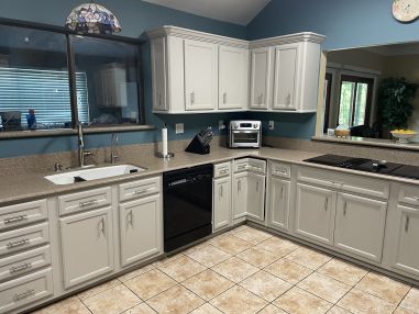 Before & After Cabinet Painting in Houston, TX (4)